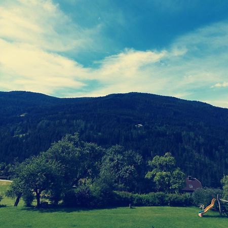 Apartamento Baumgartnerhof Arriach - Urlaub Am Bauernhof Exterior foto